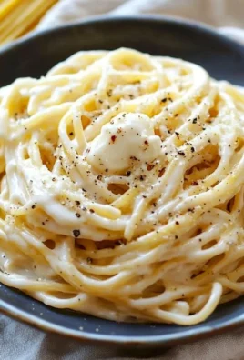 Quick and easy 10-minute cream cheese pasta recipe with creamy sauce