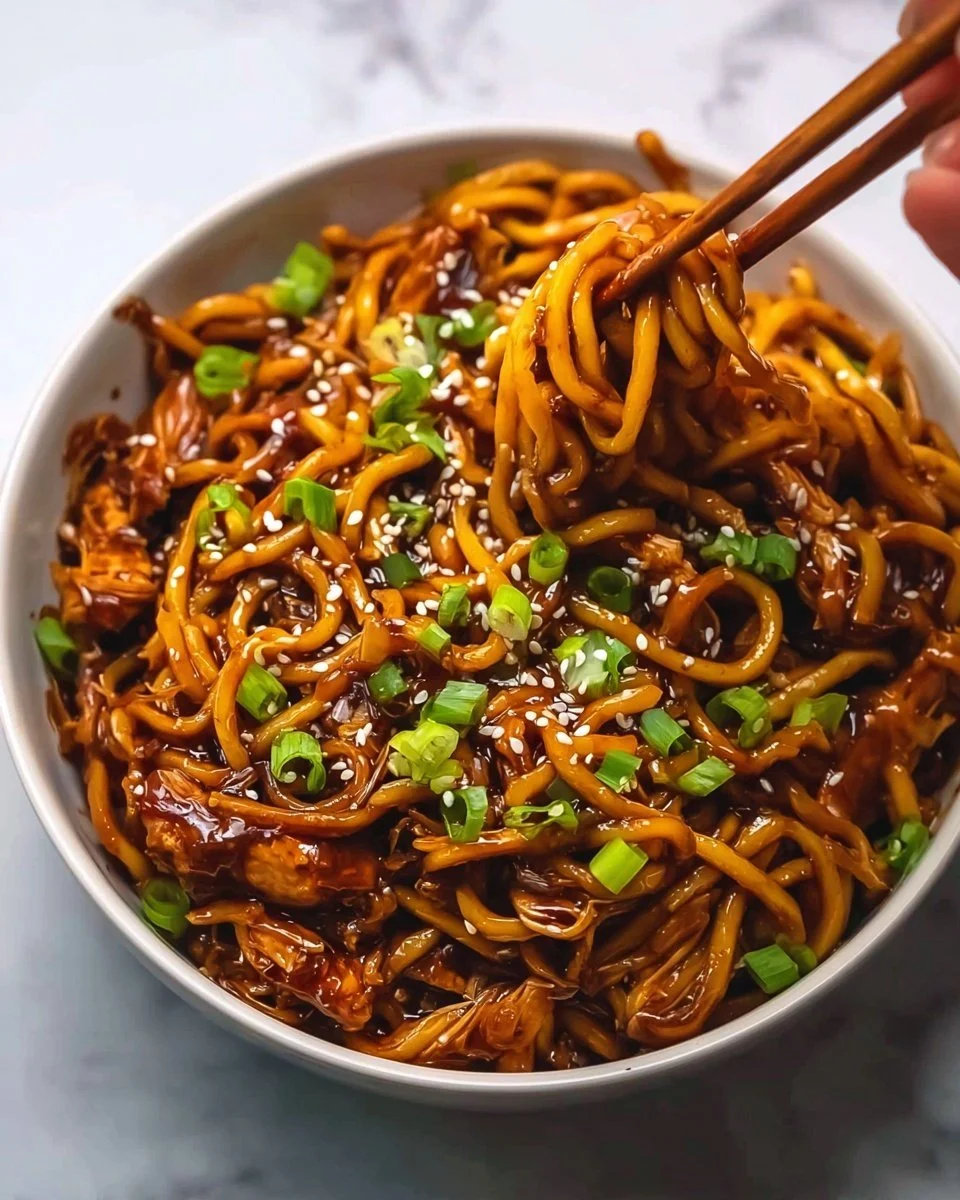 Sticky Garlic Chicken Noodles Recipe