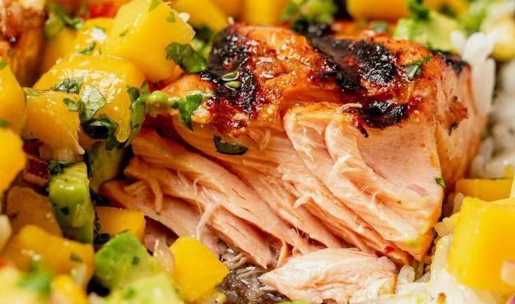 Fresh Salmon with Mango Salsa