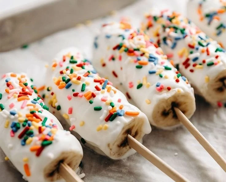 Frozen Yogurt Banana Pops